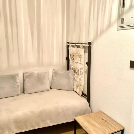 Apartment Sur Le Port Apercu Mer. *